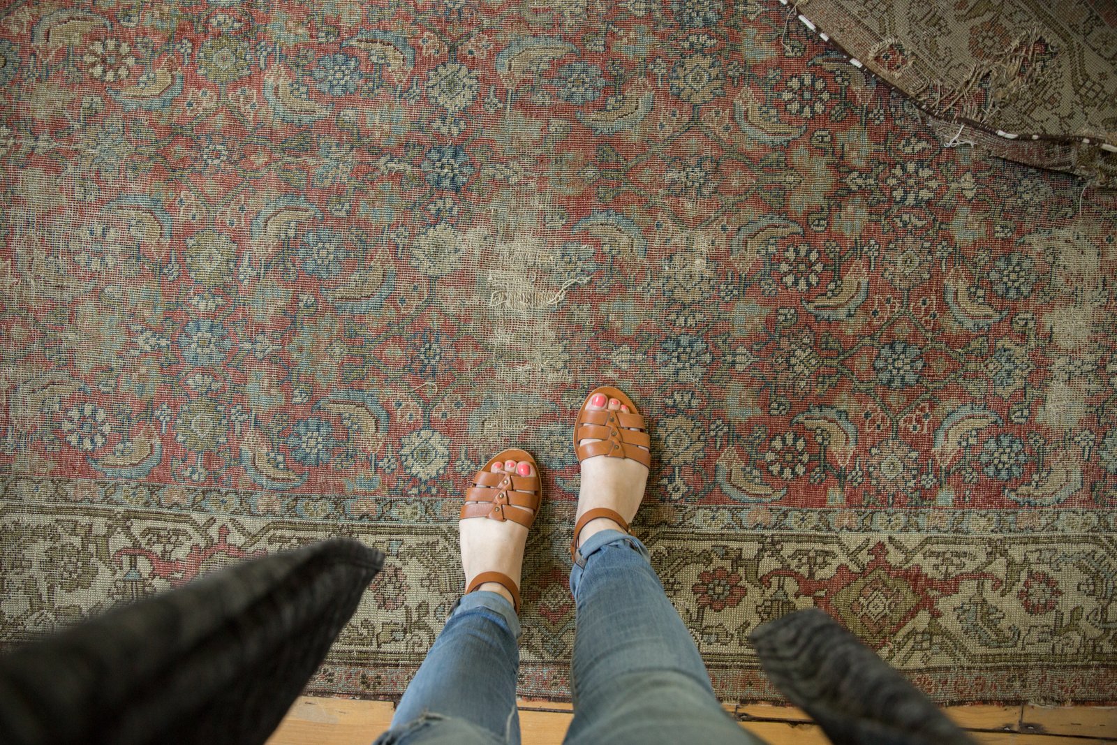  Vintage Distressed Fragmented Hamadan Rug Runner / Item ee003145 image 2