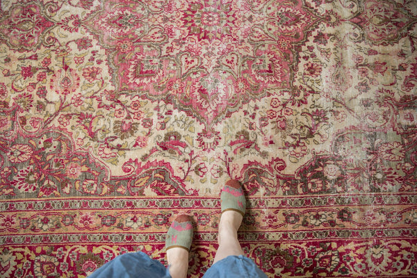 8.5x11.5 Vintage Distressed Meshed Carpet // ONH Item ee003148 Image 1