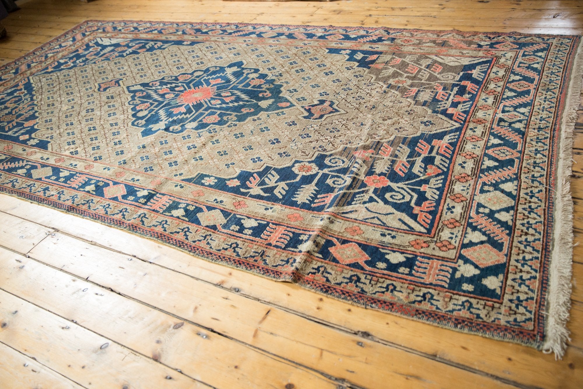  Vintage Khotan Carpet / Item ee003156 image 2