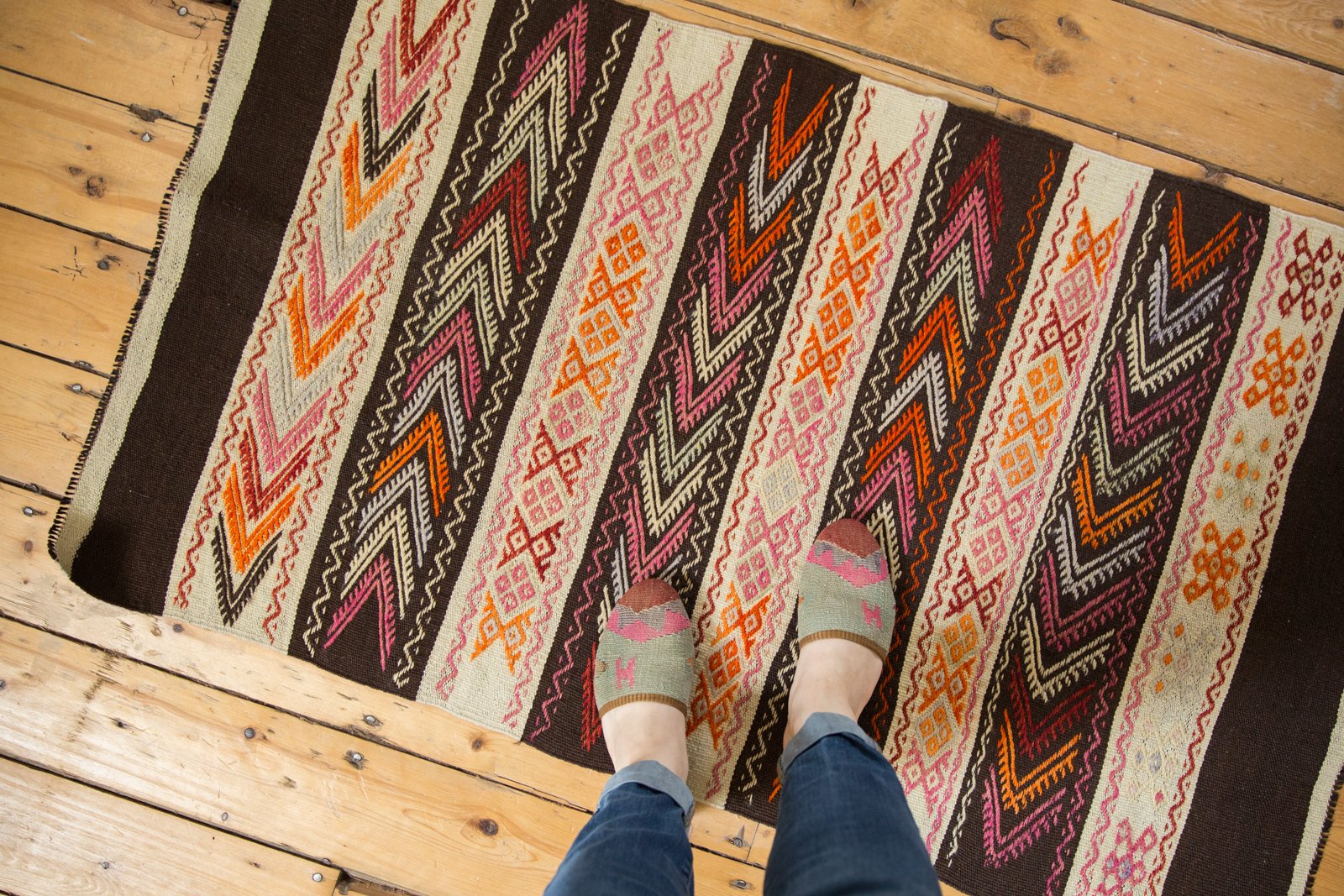 2.5x4.5 Vintage Jijim Rug // ONH Item ee003193 Image 1