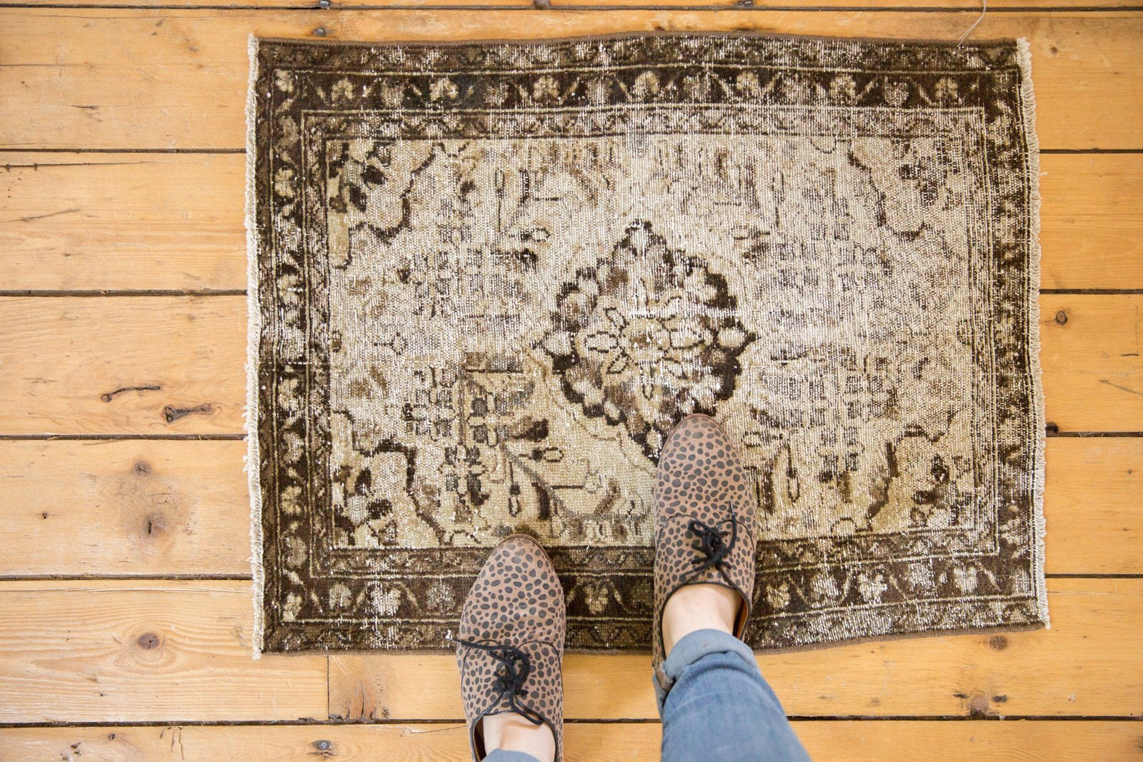 2x2.5 Vintage Distressed Hamadan Square Rug Mat // ONH Item ee003200 Image 1