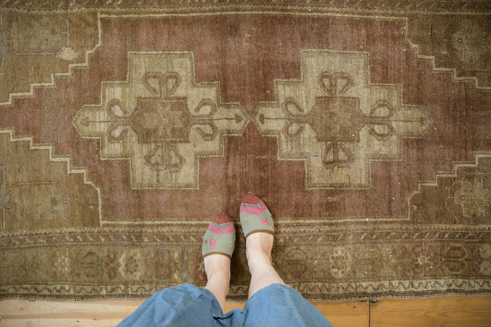  Vintage Distressed Oushak Rug / Item ee003213 image 2