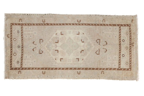 1.5x3.5 Vintage Distressed Oushak Rug Mat Runner // ONH Item ee003259