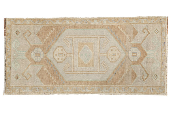 1.5x3.5 Vintage Distressed Oushak Rug Mat Runner // ONH Item ee003260