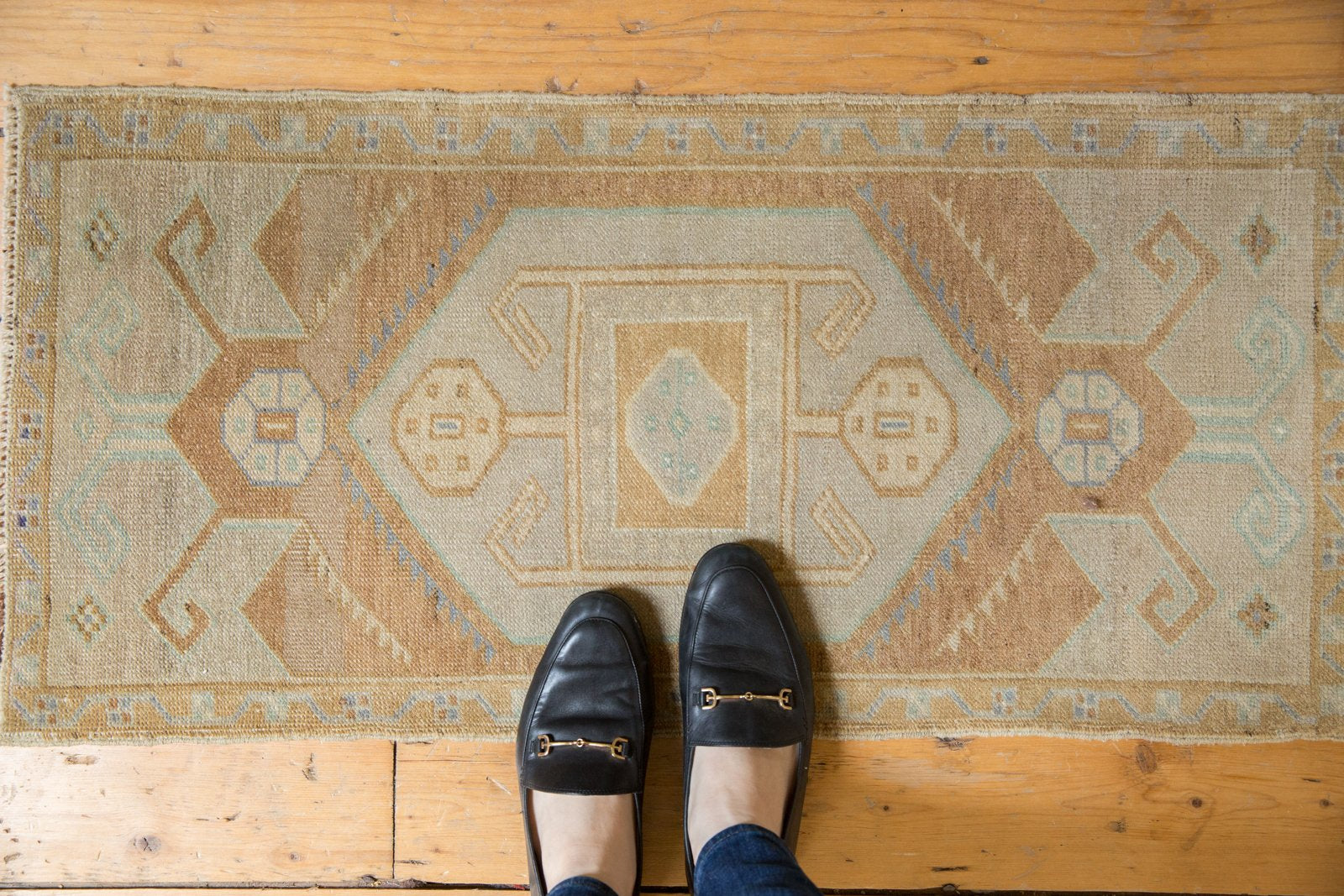 1.5x3.5 Vintage Distressed Oushak Rug Mat Runner // ONH Item ee003260 Image 1