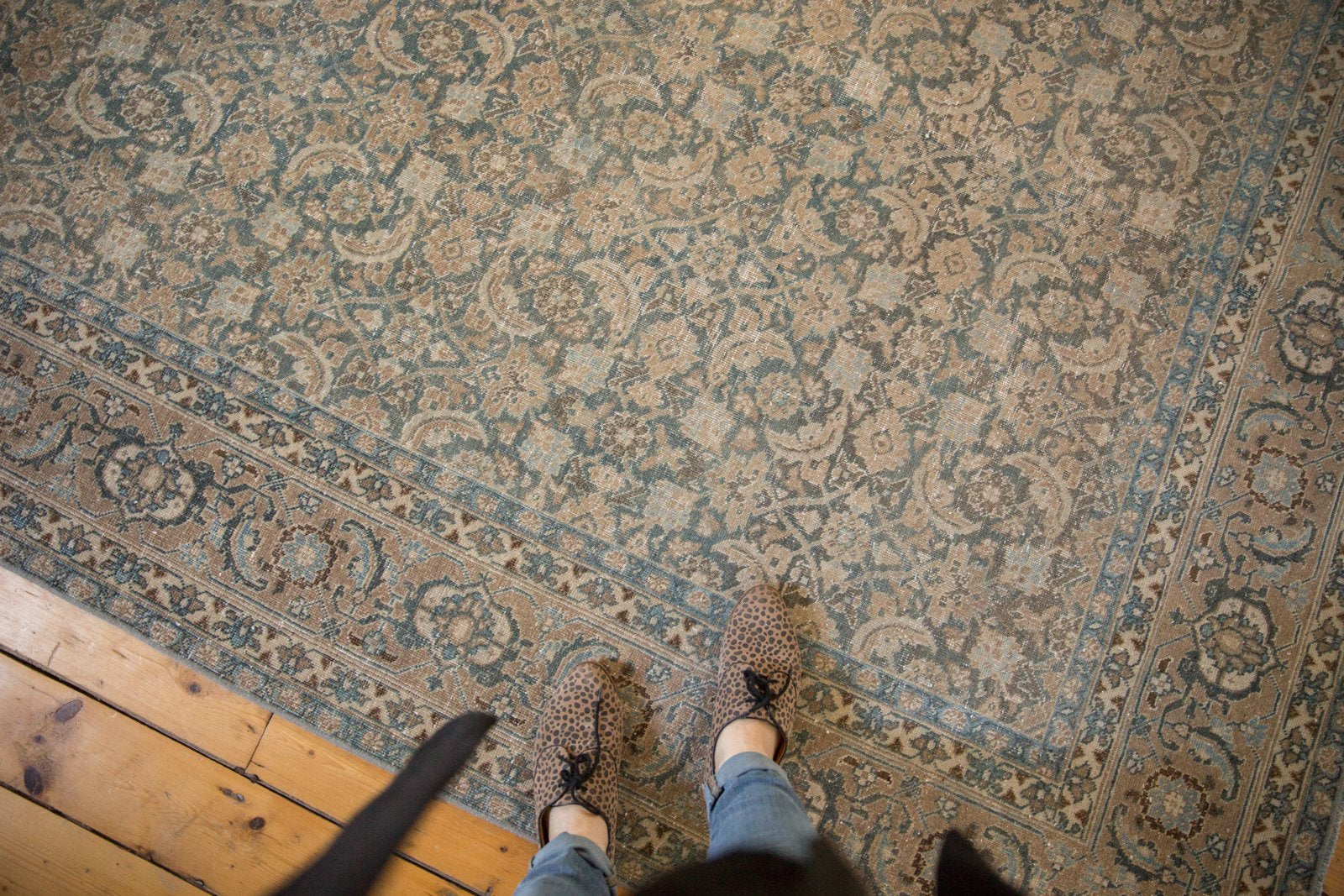  Vintage Tabriz Carpet / Item ee003270 image 2