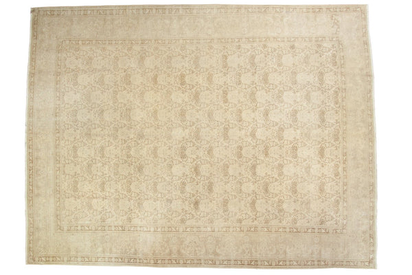 9'8" x 12'6" Vintage Distressed Tabriz Carpet / Item ee003281 image 1