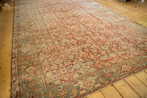  Vintage Distressed Heriz Carpet / Item ee003291 image 3