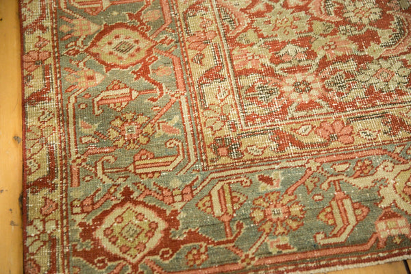  Vintage Distressed Heriz Carpet / Item ee003291 image 5