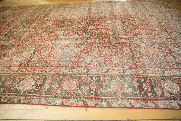  Vintage Distressed Heriz Carpet / Item ee003291 image 9