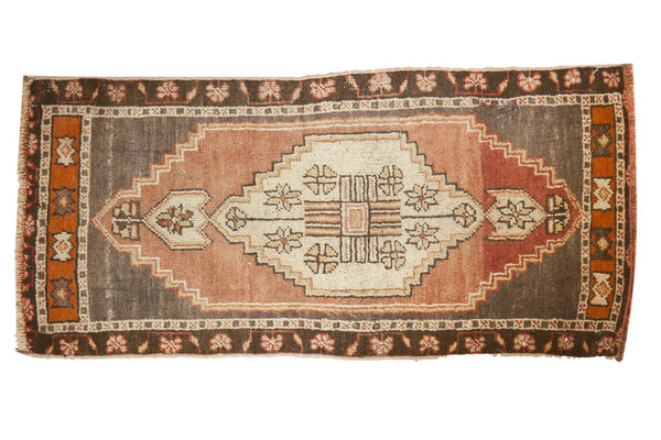 1'8" x 3'6" Vintage Distressed Oushak Rug Mat Runner / Item ee003303 image 1