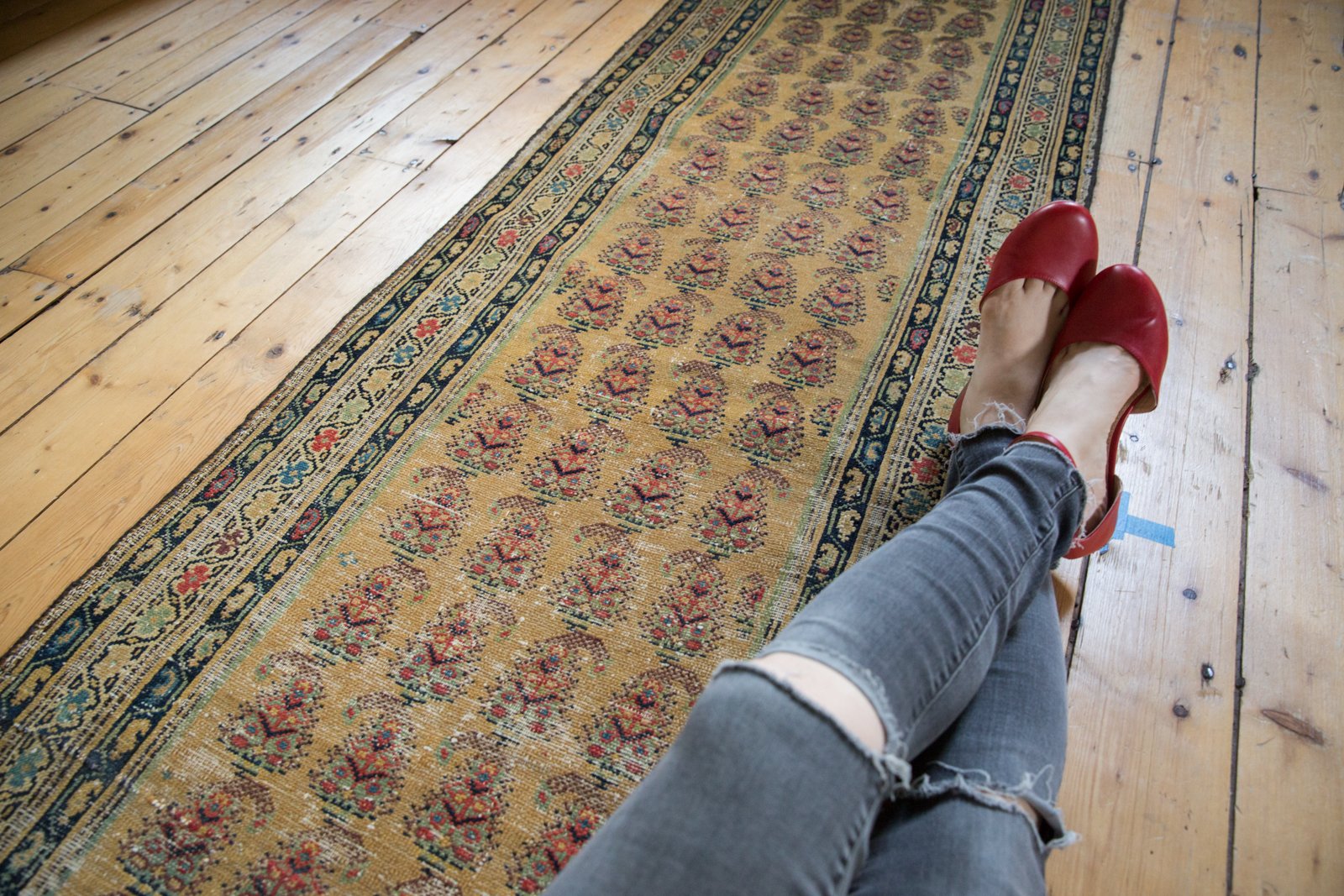 2.5x9 Vintage Malayer Rug Runner // ONH Item ee003311 Image 1