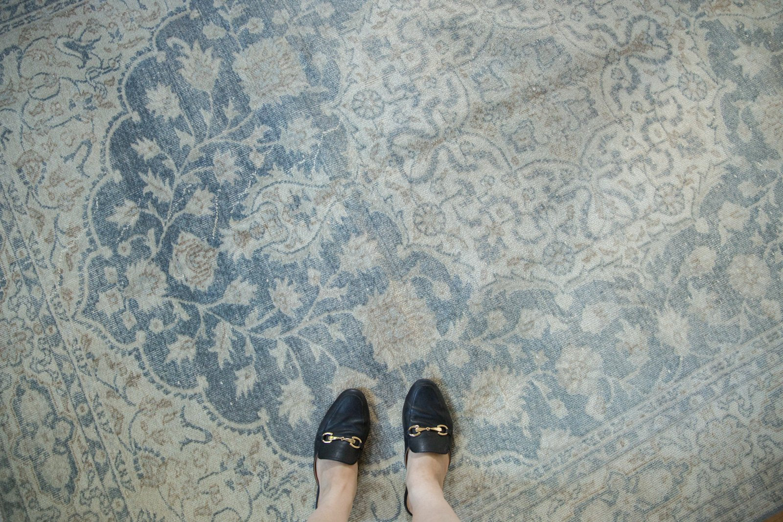 6.5x9.5 Vintage Distressed Oushak Carpet // ONH Item ee003320 Image 1