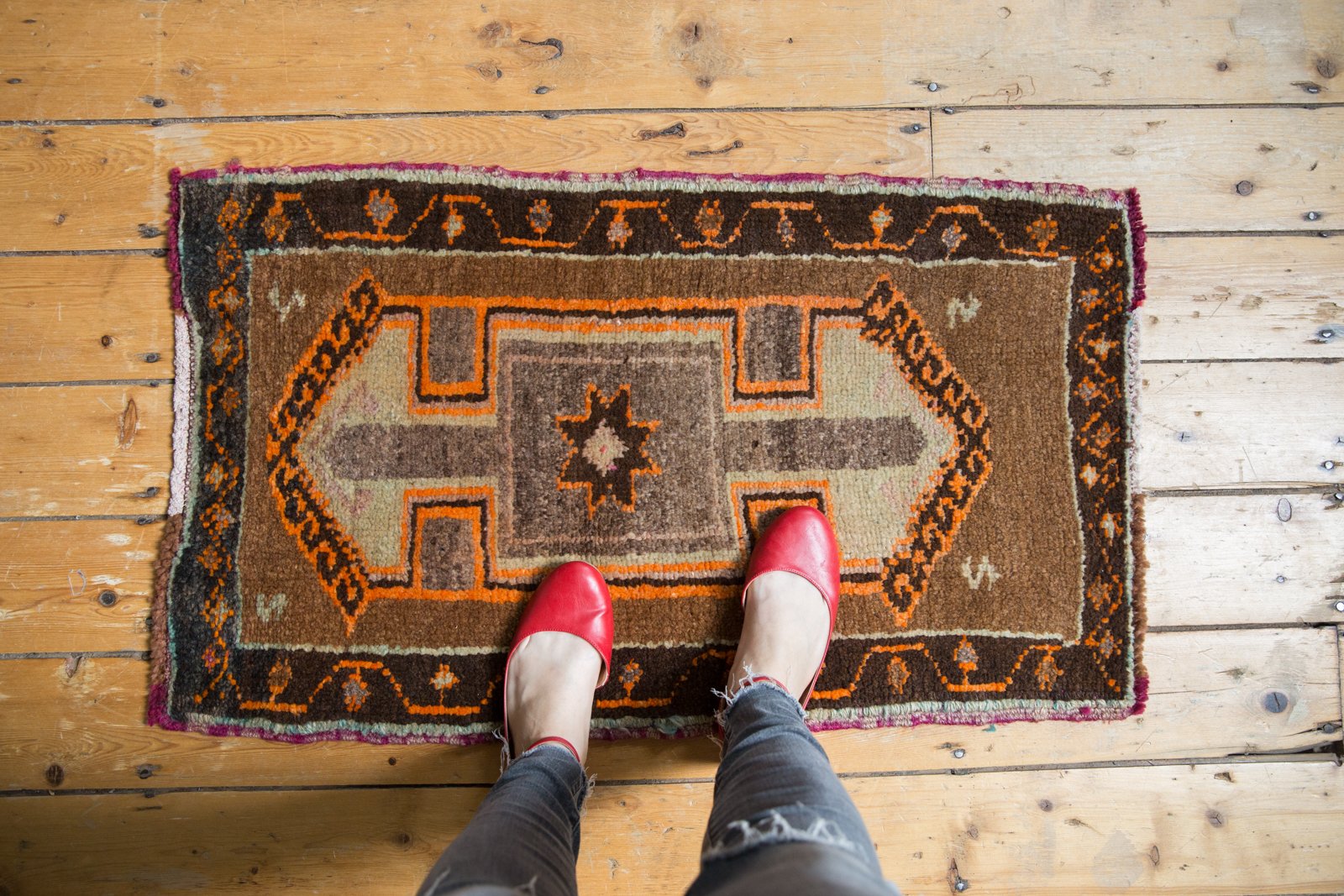 2x3.5 Vintage Oushak Rug // ONH Item ee003346 Image 1