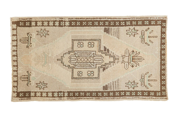1.5x3 Vintage Distressed Oushak Rug Mat // ONH Item ee003356