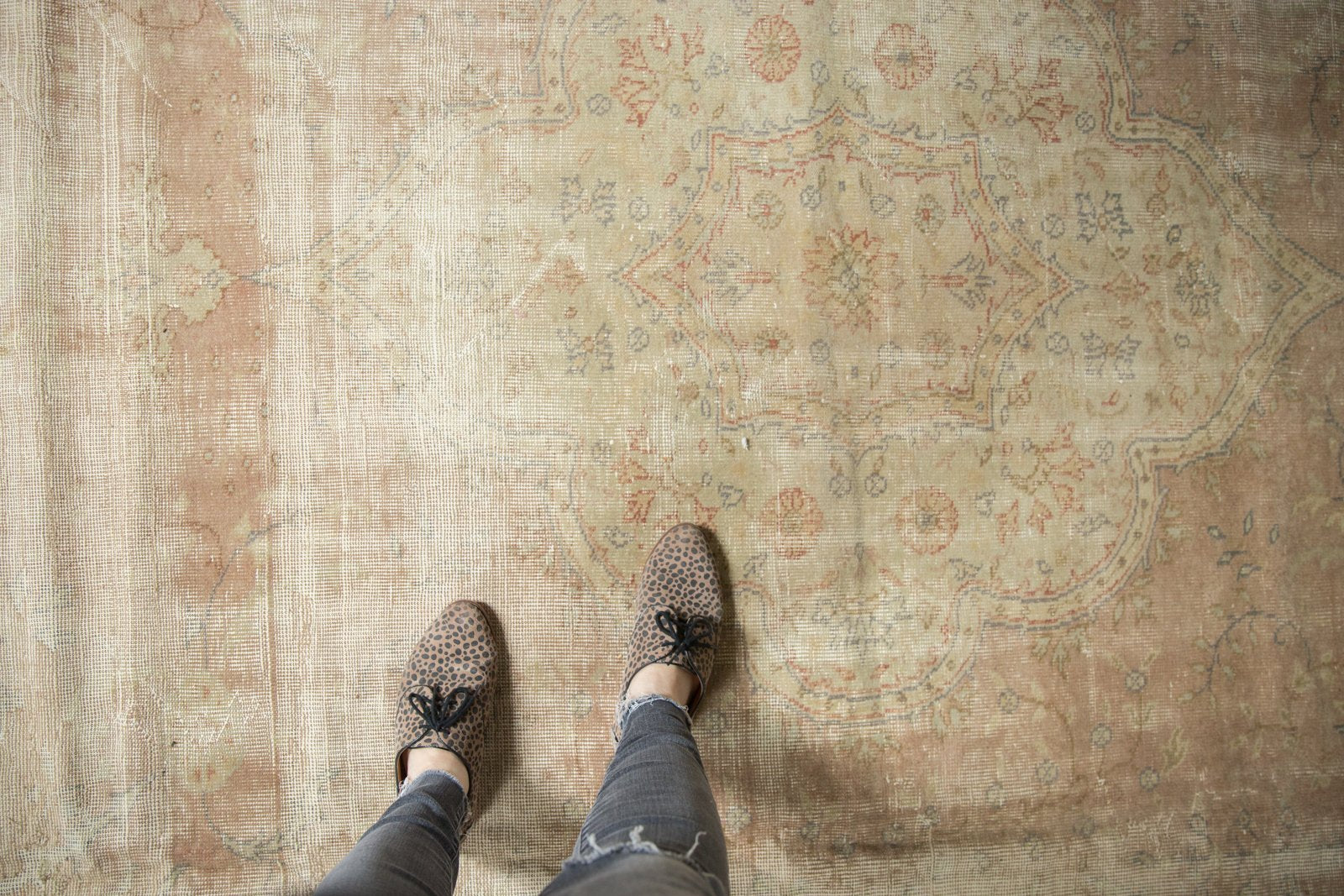  13x16 Vintage Distressed Sparta Carpet / Item ee003377 image 2