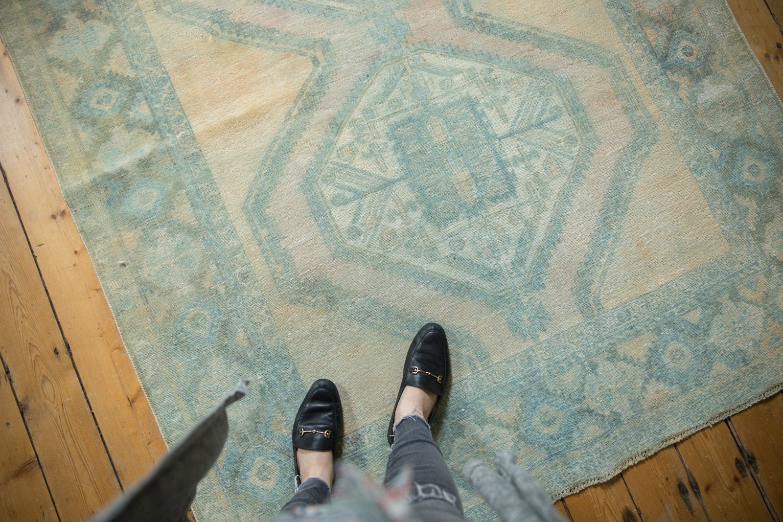 5.5x6.5 Vintage Distressed Afshar Carpet // ONH Item ee003399 Image 1