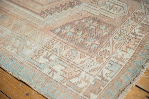  Vintage Distressed Serab Rug Runner / Item ee003403 image 4