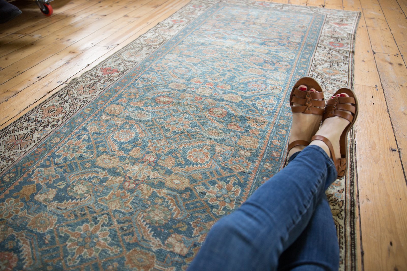 4.5x10.5 Vintage Distressed Malayer Rug Runner // ONH Item ee003443 Image 1