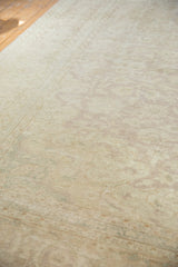 Vintage Sivas carpet showing mostly even wear across knot heads and subtle floral patterns.