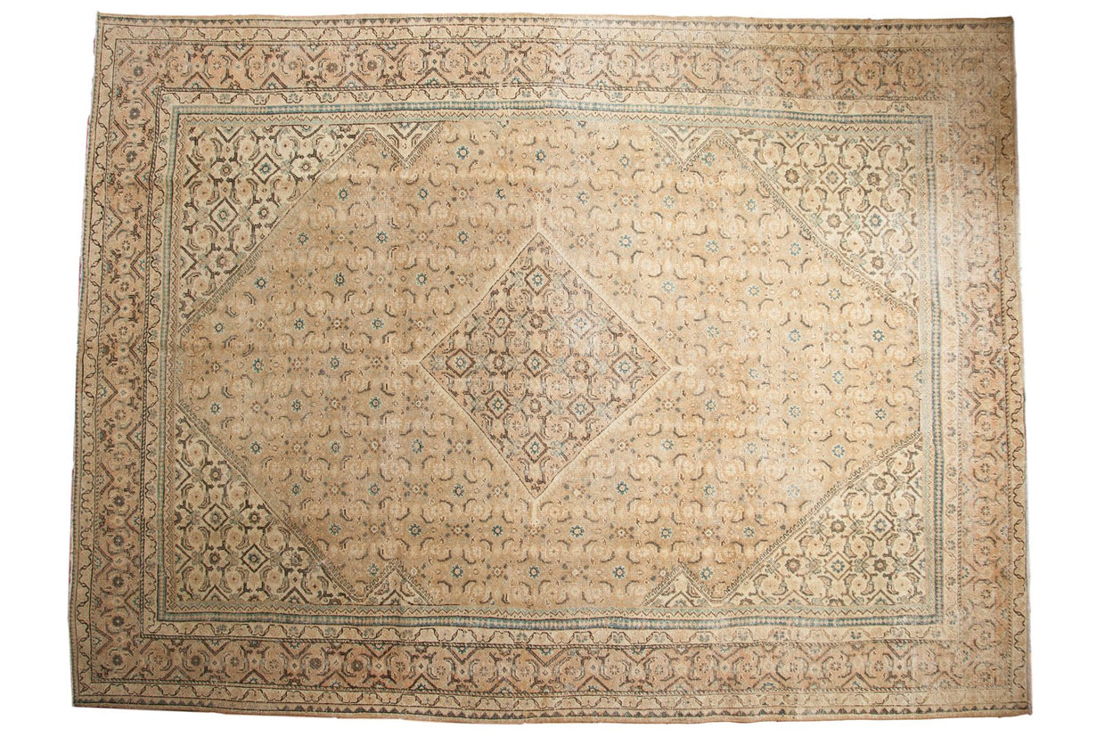 9.5x13 Vintage Distressed Mahal Carpet // ONH Item ee003463