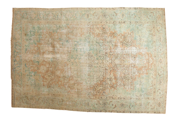 6'7" x 9'10" Vintage Distressed Heriz Carpet / Item ee003507 image 1