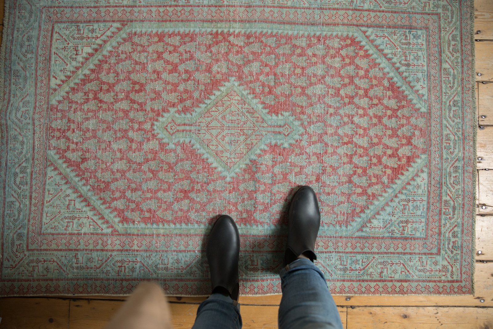 3.5x5 Vintage Distressed Mir Serbend Rug // ONH Item ee003527 Image 1