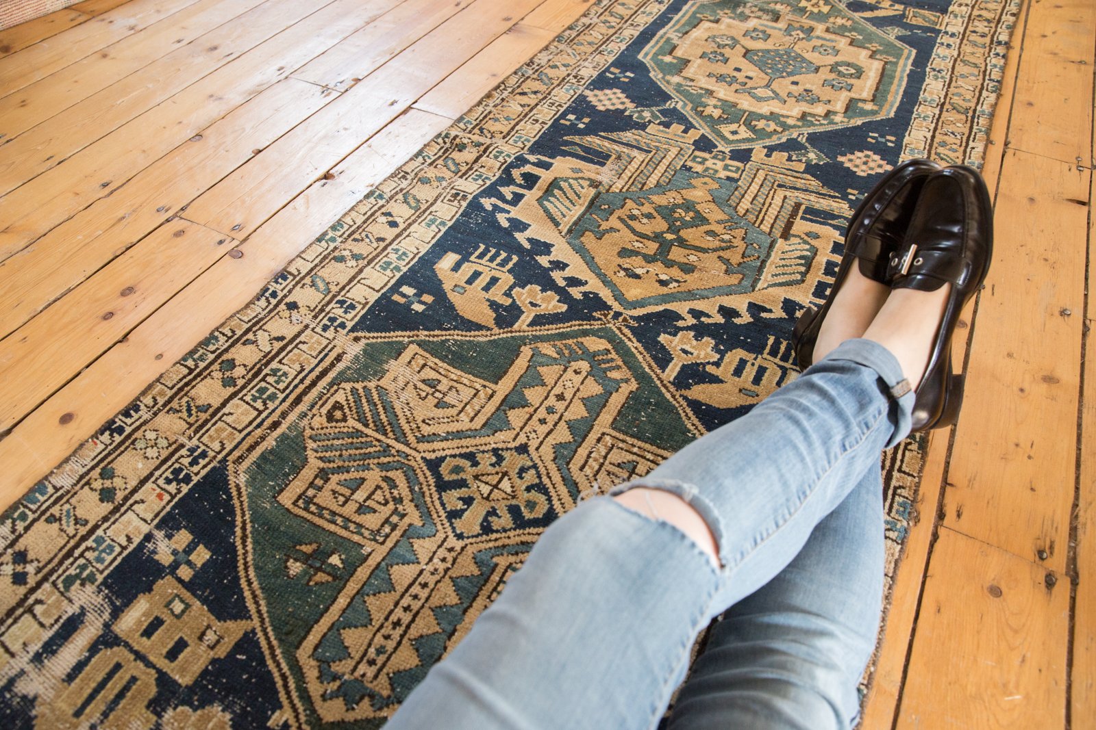 Antique Northwest Persian Rug Runner / ONH item ee003560 image 1