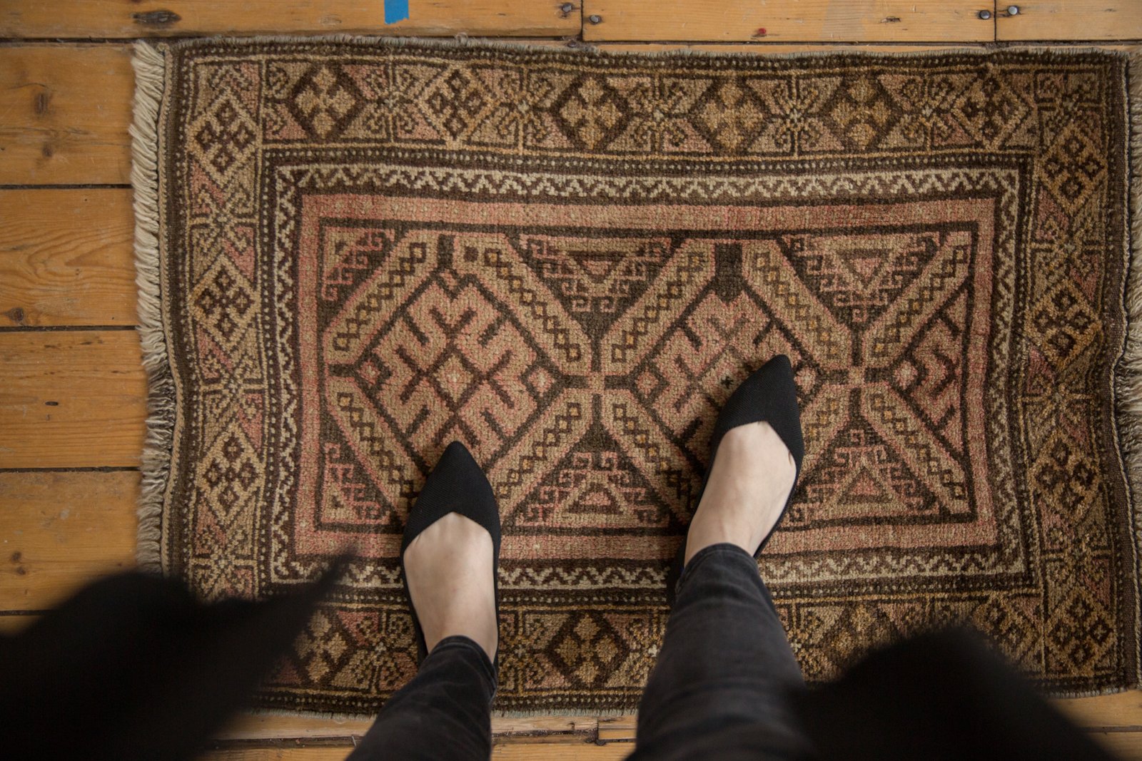 Vintage Belouch Rug Mat / ONH item ee003602 Image 1