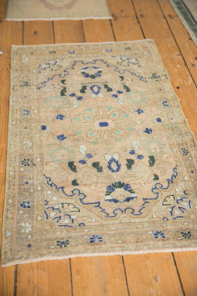 Vintage Distressed Hamadan Rug / ONH item ee003612 Image 5