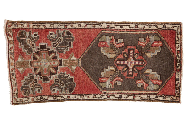 1.5x3.5 Vintage Distressed Oushak Rug Mat Runner // ONH Item ee003625