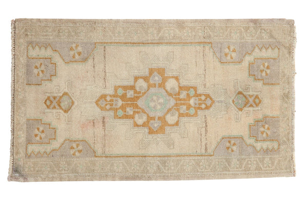 Vintage Distressed Oushak Rug / ONH item ee003655