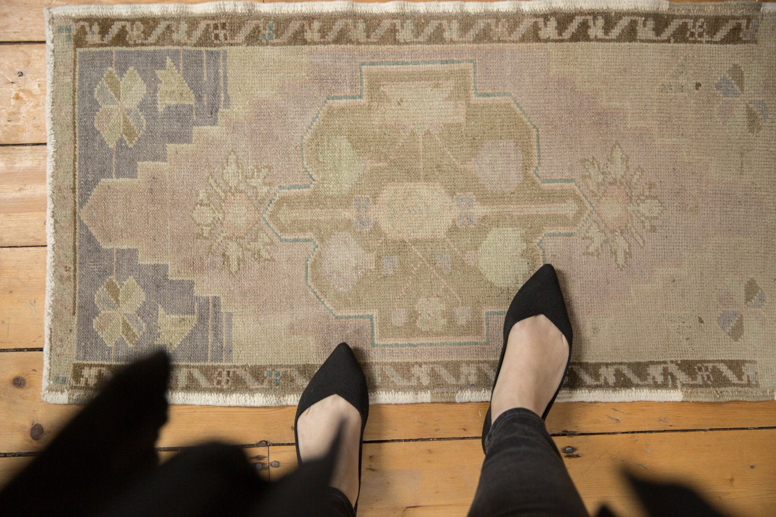 1.5x3.5 Vintage Distressed Oushak Rug Mat Runner // ONH Item ee003663 Image 1