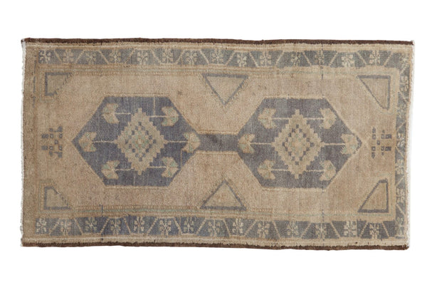 Vintage Distressed Oushak Rug Mat / ONH item ee003664