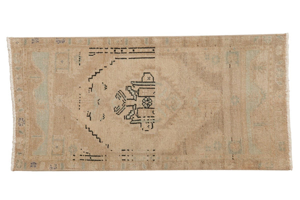 Vintage Distressed Oushak Rug Mat Runner / ONH item ee003665