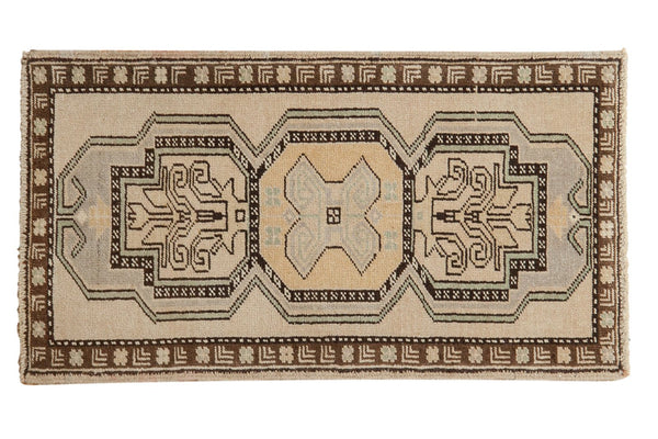 1.5x3 Vintage Distressed Oushak Rug Mat // ONH Item ee003666