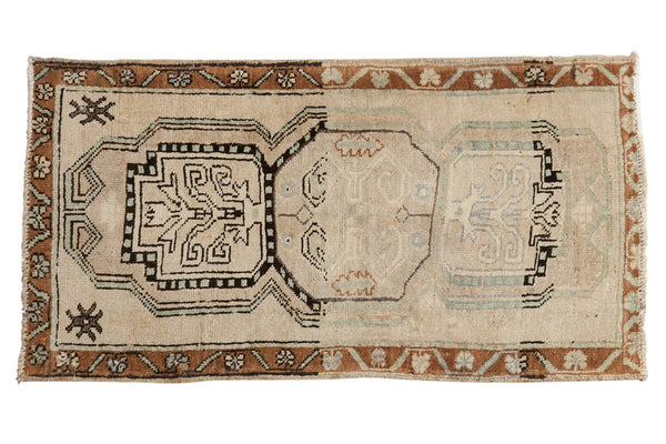 1.5x3.5 Vintage Distressed Oushak Rug Mat Runner // ONH Item ee003668