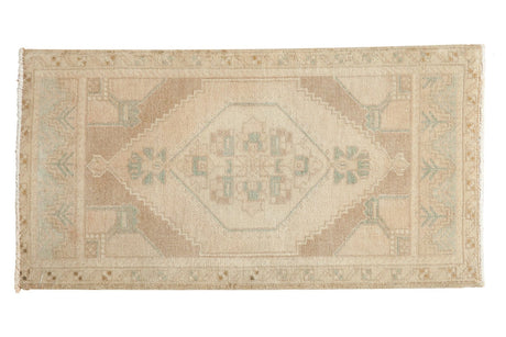 1.5x3 Vintage Distressed Oushak Rug Mat // ONH Item ee003669