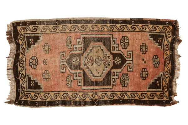 1.5x3.5 Vintage Distressed Oushak Rug Mat Runner // ONH Item ee003676