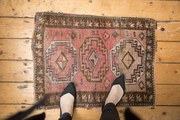 Vintage Distressed Oushak Square Rug Mat / ONH item ee003677 Image 1