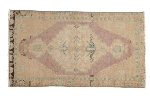 1.5x3 Vintage Distressed Oushak Rug Mat // ONH Item ee003678