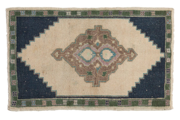 1.5x3 Vintage Distressed Oushak Rug Mat // ONH Item ee003679
