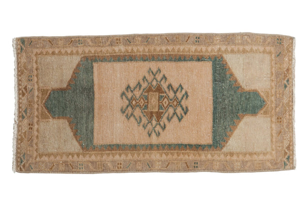 Vintage Distressed Oushak Rug Mat / ONH item ee003682