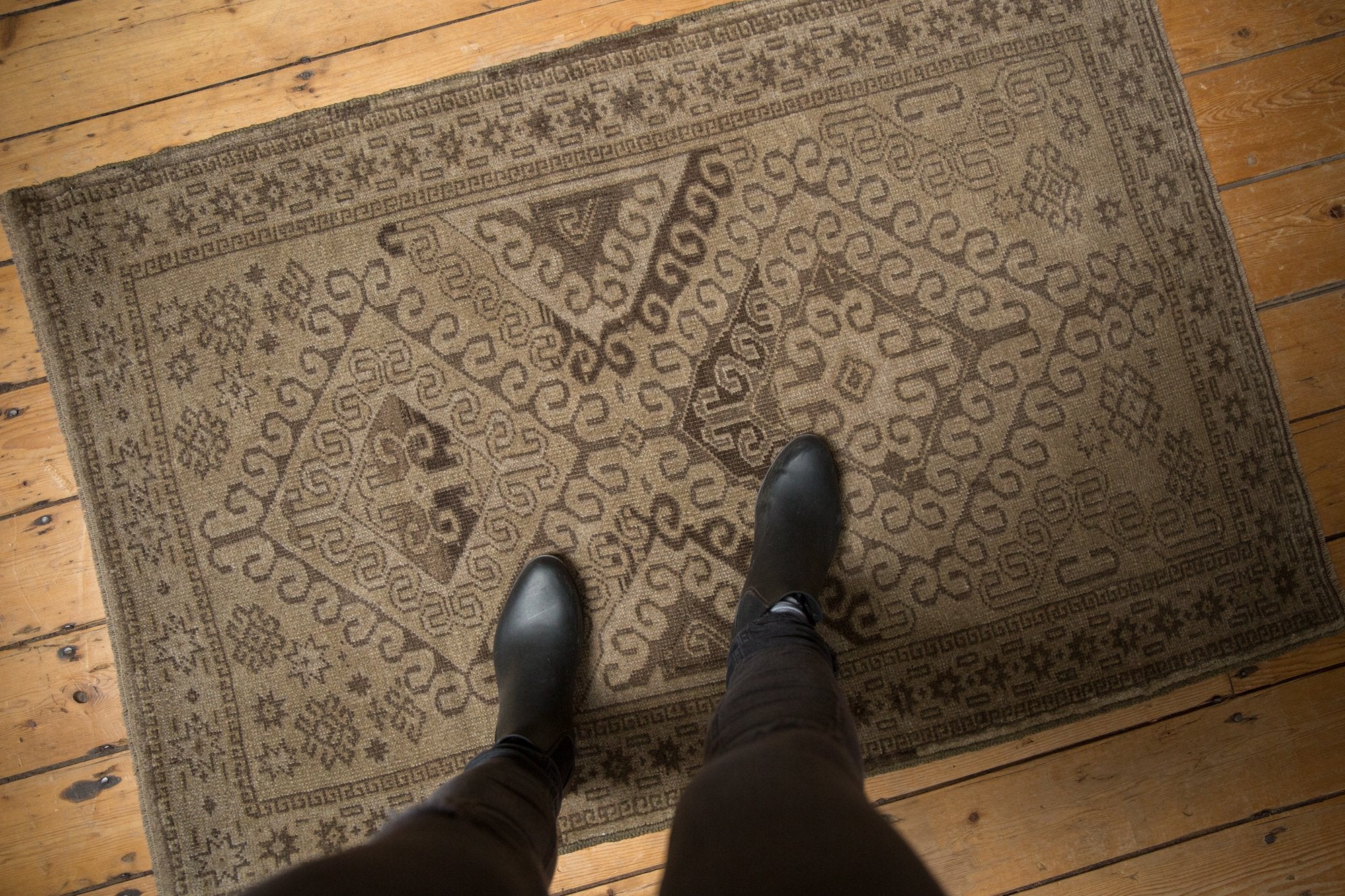 3x4.5 Vintage Distressed Belouch Rug // ONH Item ee003796 Image 1