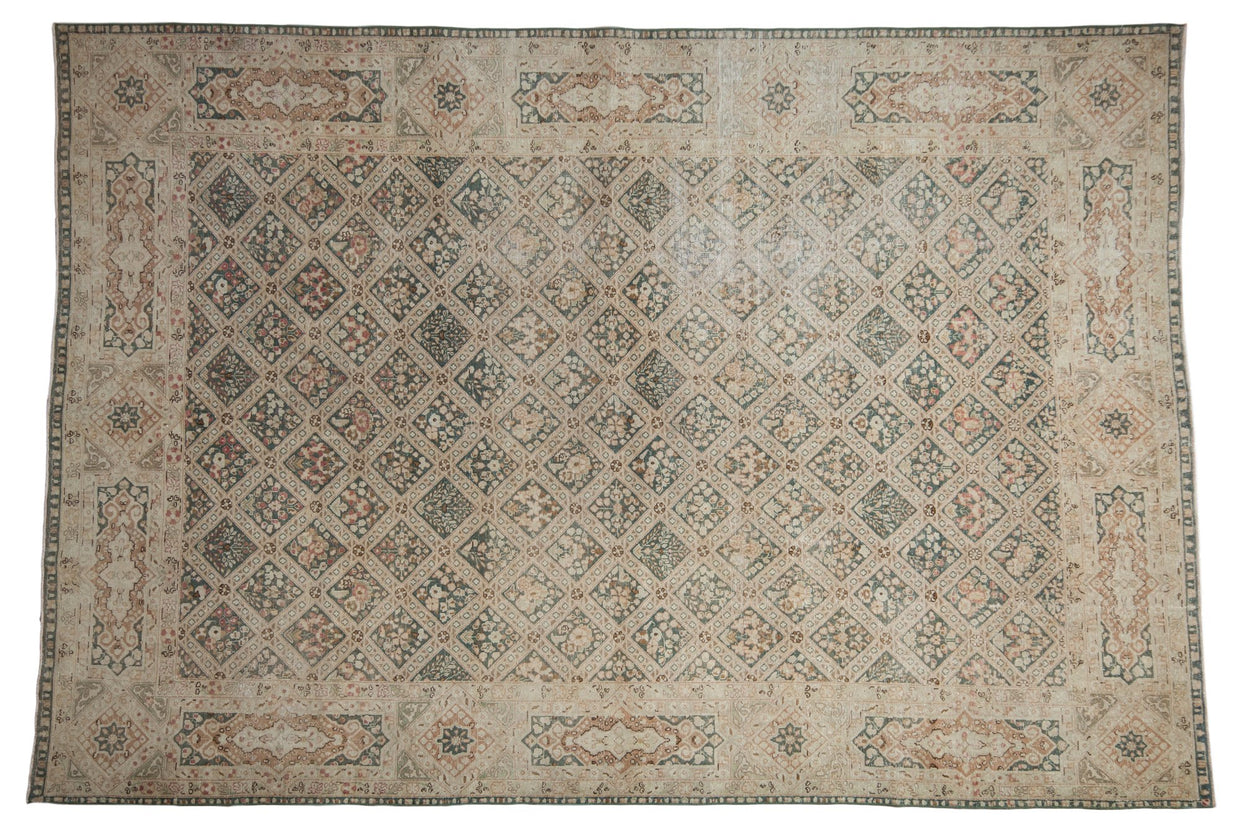 6.5x9.5 Vintage Distressed Sivas Carpet // ONH Item ee003842