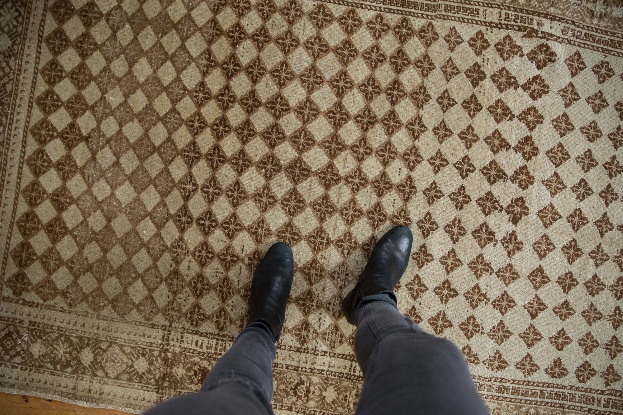 4.5x6.5 Vintage Distressed Oushak Rug // ONH Item ee003865 Image 1