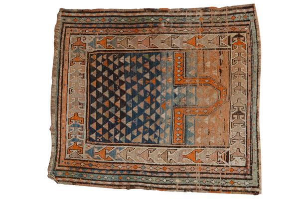 3.5x3.5 Vintage Caucasian Square Rug // ONH Item ee003957