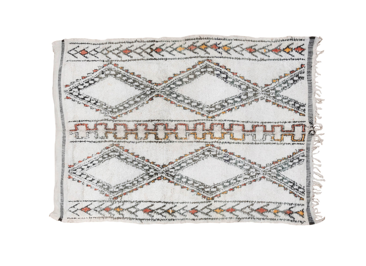 6x8.5 Vintage Moroccan Carpet // ONH Item ee003984