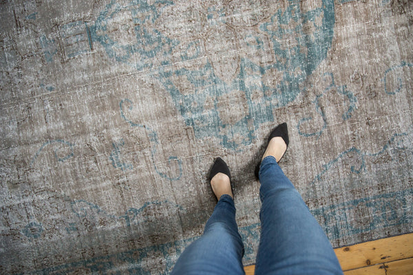 7.5x10.5 Vintage Distressed Oushak Carpet // ONH Item ee003993 Image 1