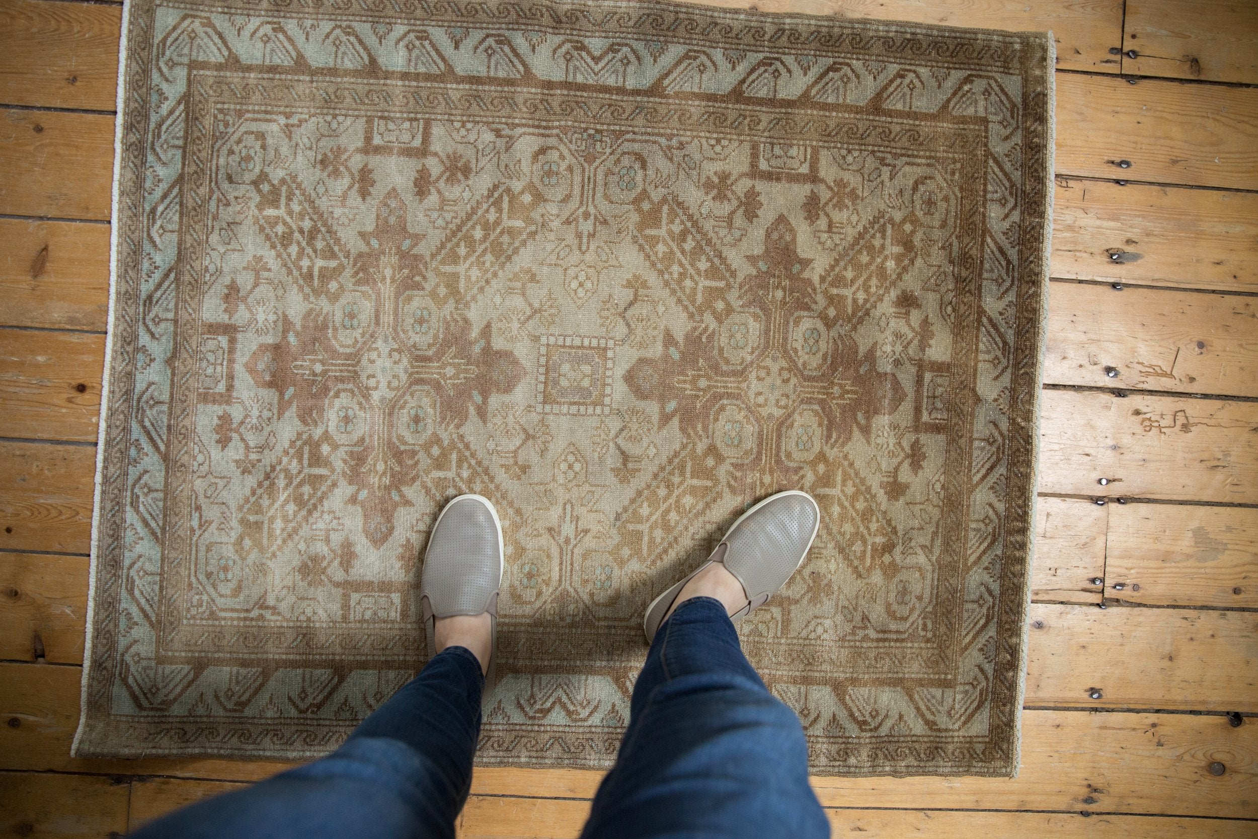 3x4 Vintage Distressed Sivas Square Rug // ONH Item ee003995 Image 1